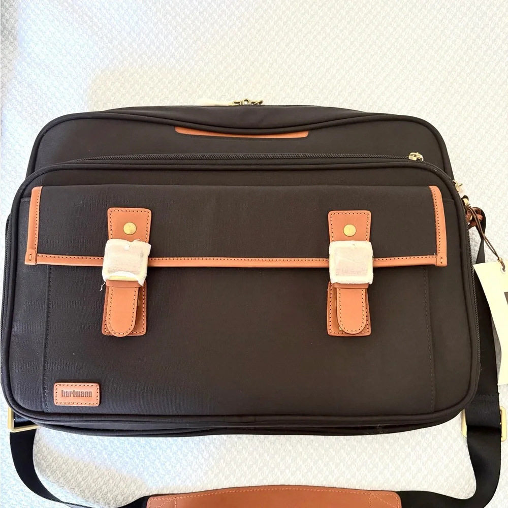 Hartmann New Men’s travel Crossbody Briefcase ( Hudson belting style)